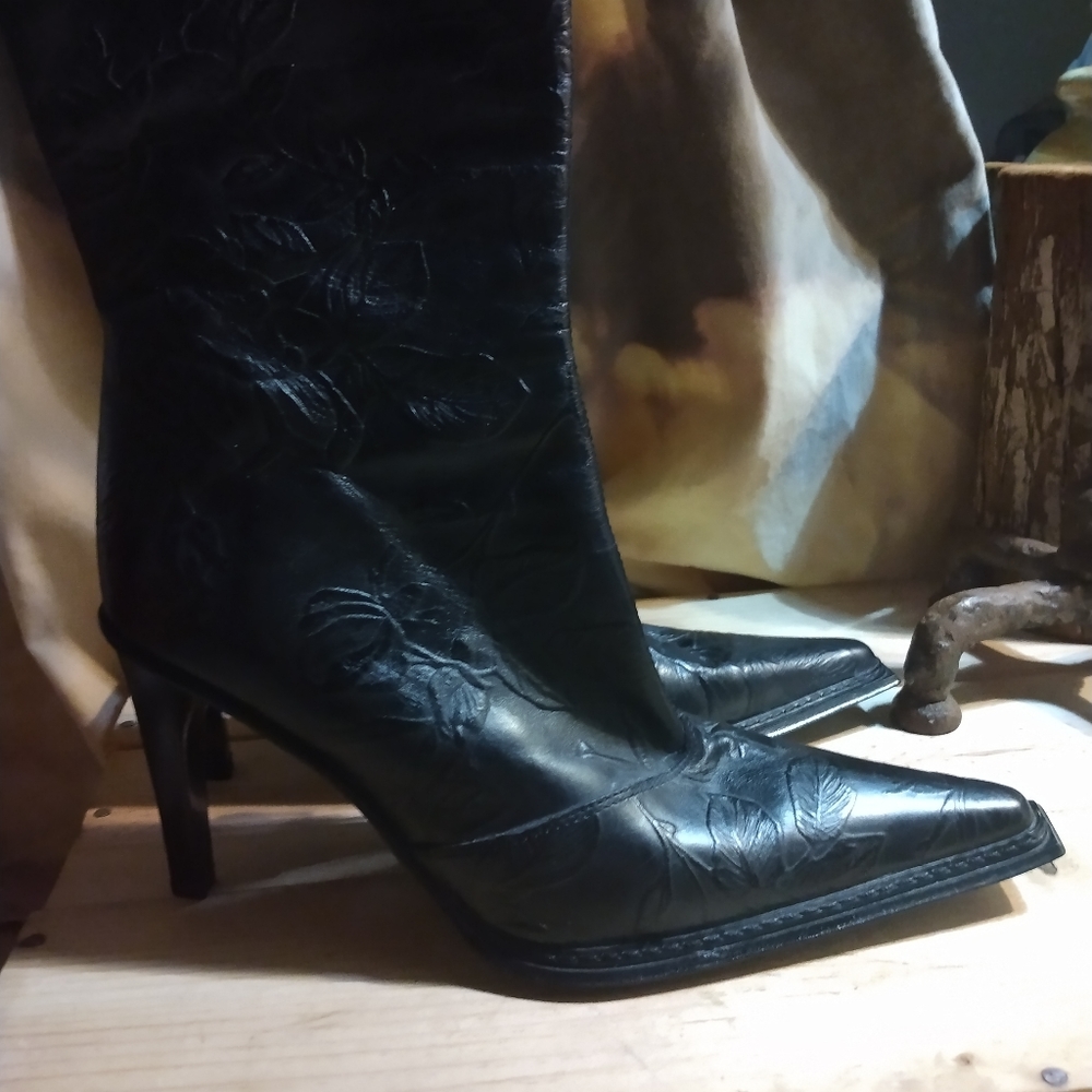Andrew Stevens black leather boots made in Italy
